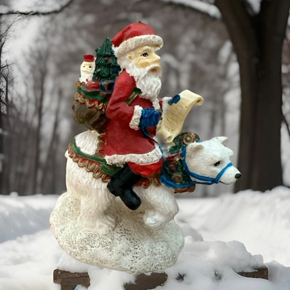 Hallmark santas from around the world‎ ornaments. Set Of 3